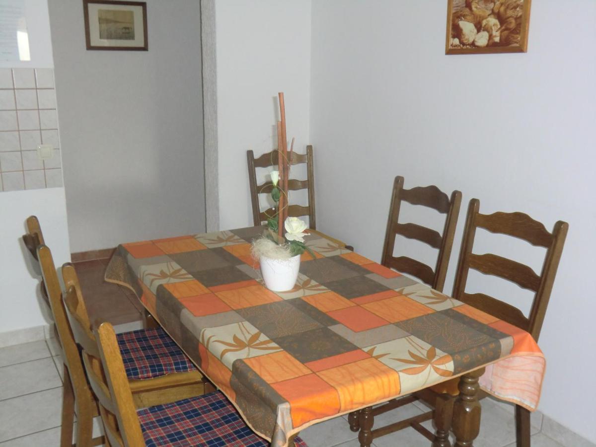 Ferien Haus Evita Auf Insel Vir - Wohnung I 외부 사진